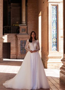 Missing image for Wedding train 700