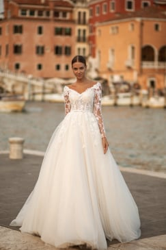 Missing image for Wedding dress 5440