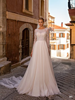 Missing image for Wedding dress 682