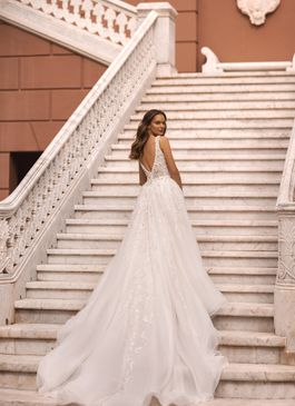 Missing image for Wedding train VR-013