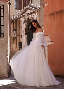 Missing image for Wedding dress 210