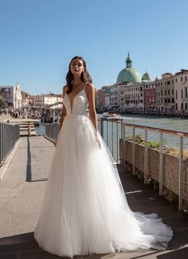 Missing image for Wedding dress 217