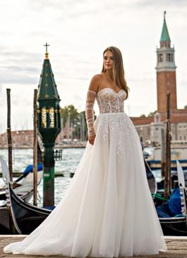 Missing image for Wedding dress 67