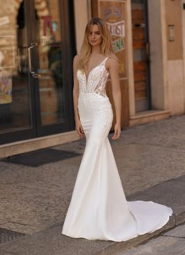 Missing image for Wedding dress Leona 