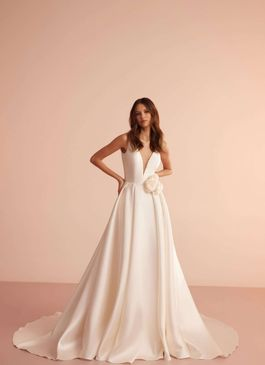 Missing image for Wedding dress L 404