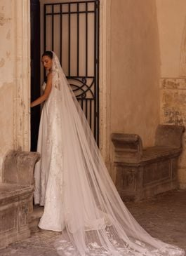 Missing image for Wedding veil VO-014