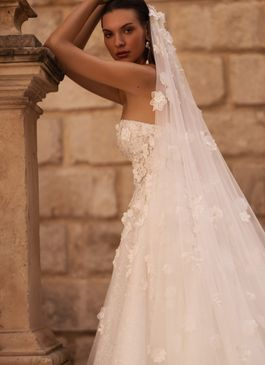 Missing image for Wedding veil VO-023