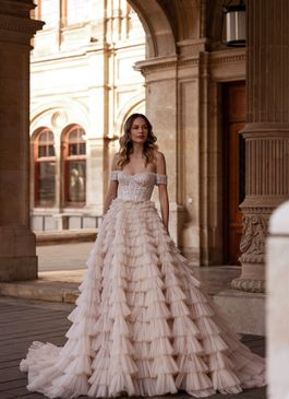 Missing image for Wedding dress 5605