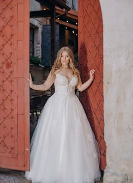 Missing image for Wedding dress Astrid