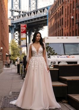 Missing image for Wedding dress 221