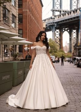 Missing image for Wedding dress 223