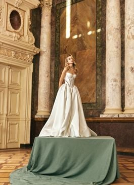 Missing image for Wedding dress Evelyne