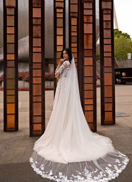 Missing image for Wedding veil FN-083