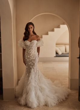 Missing image for Wedding dress Berta