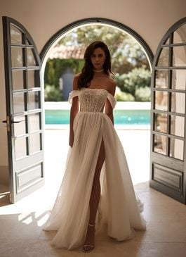 Missing image for Wedding dress Doroti
