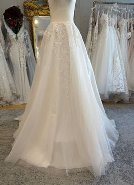 Missing image for Sample Wedding Overskirt F 2604-size 8 in stock