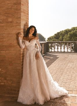 Missing image for Wedding dress Karien size 12 in stock