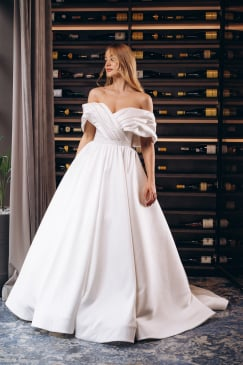 Missing image for Wedding dress Diana size 18 in stock