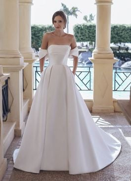 Missing image for Wedding dress Sevilla size 10 in stock