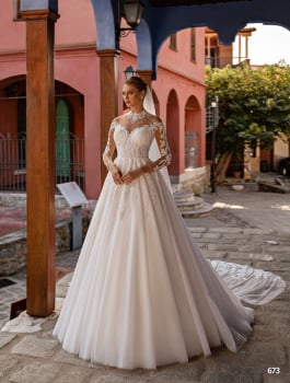 Missing image for Sample Wedding dress 673- size 14 in stock