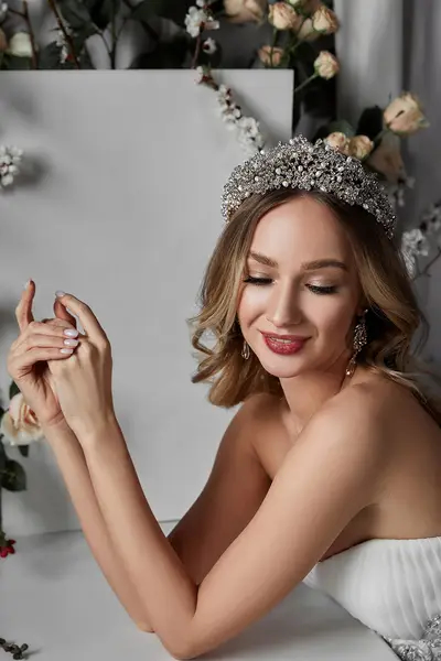 Missing image for Floral Bridal Tiara T012