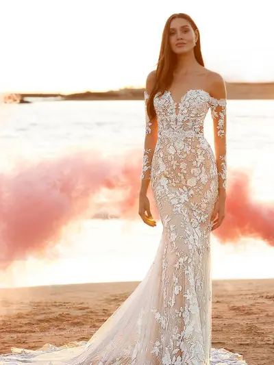 Missing image for Sample Wedding dress Naroza size 14 in stock