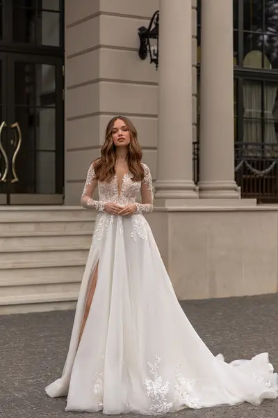 Missing image for Sample wedding dress 5301 size 10 in stock