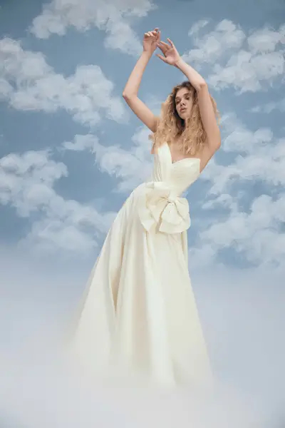 Missing image for Wedding dress Rihanna
