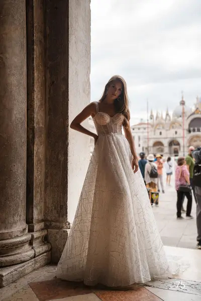 Missing image for Wedding dress 75