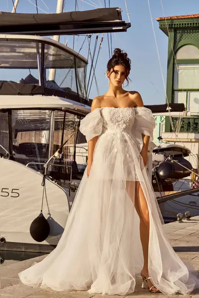 Missing image for Wedding set Alexia with overskirt