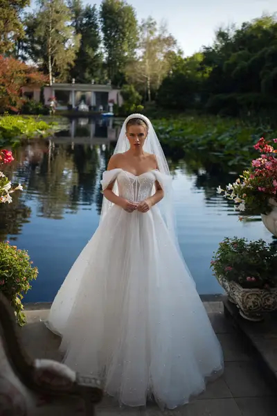 Missing image for Wedding dress Maggie