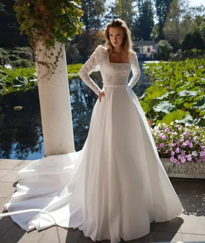 Missing image for Wedding dress Mondial