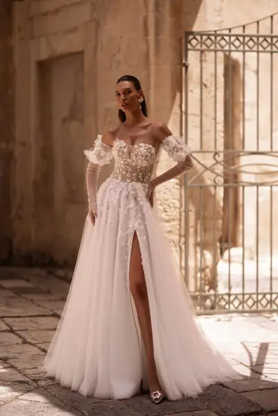 Missing image for Wedding dress VO-032