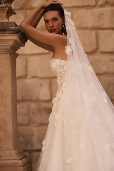 Missing image for Wedding veil VO-023