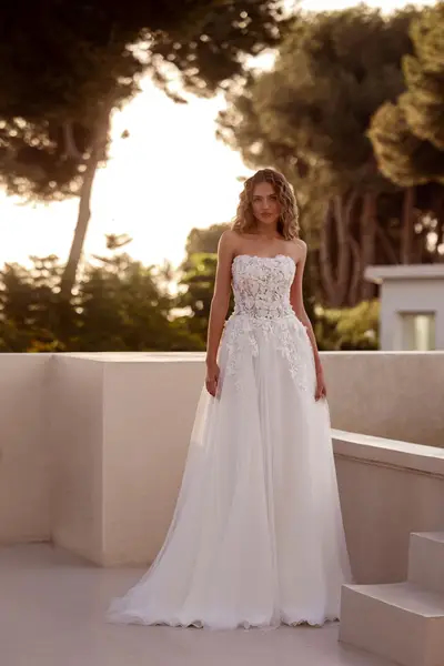 Missing image for Wedding dress Lottie