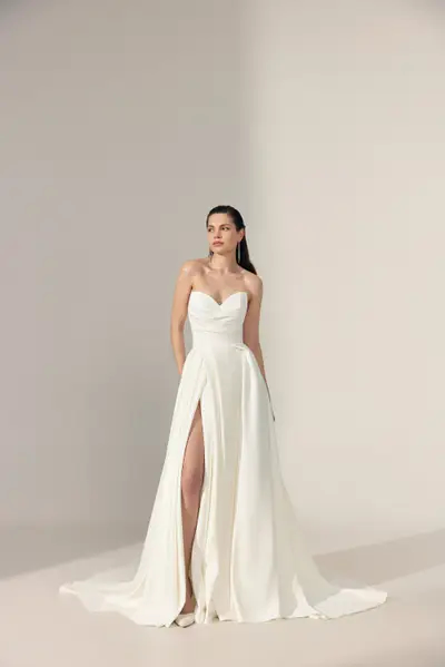 Missing image for Wedding dress L 528
