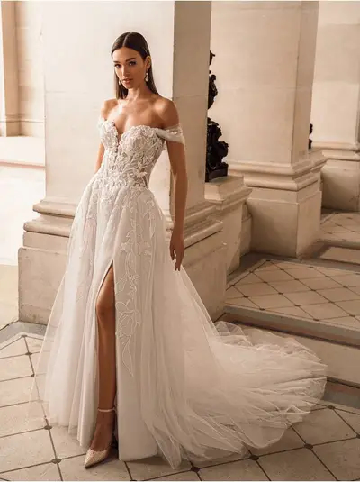 Missing image for Wedding dress Fae