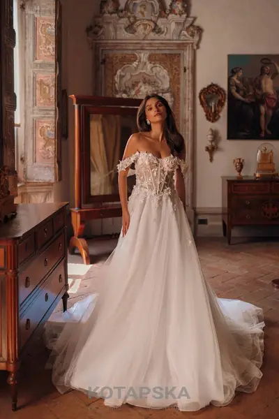 Missing image for Wedding dress F 2622