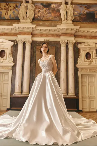 Missing image for Wedding dress Dainy size 12 in stock