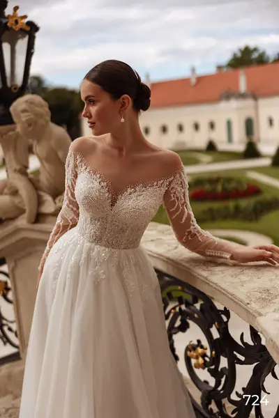 Missing image for Sample Wedding dress 724 Size 16 In Stock