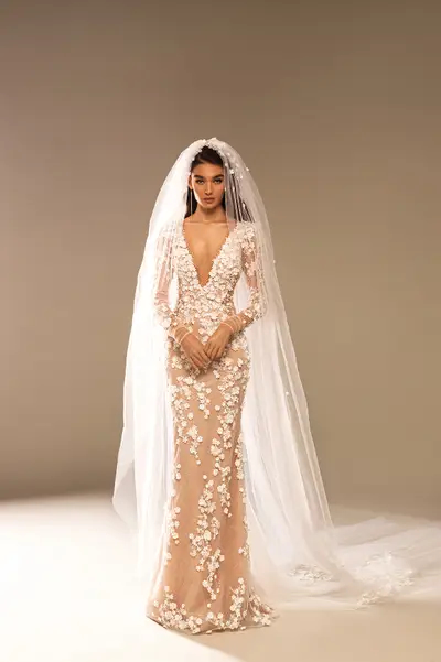 Missing image for Sample wedding dress Mariana size 4-4-6 in stock