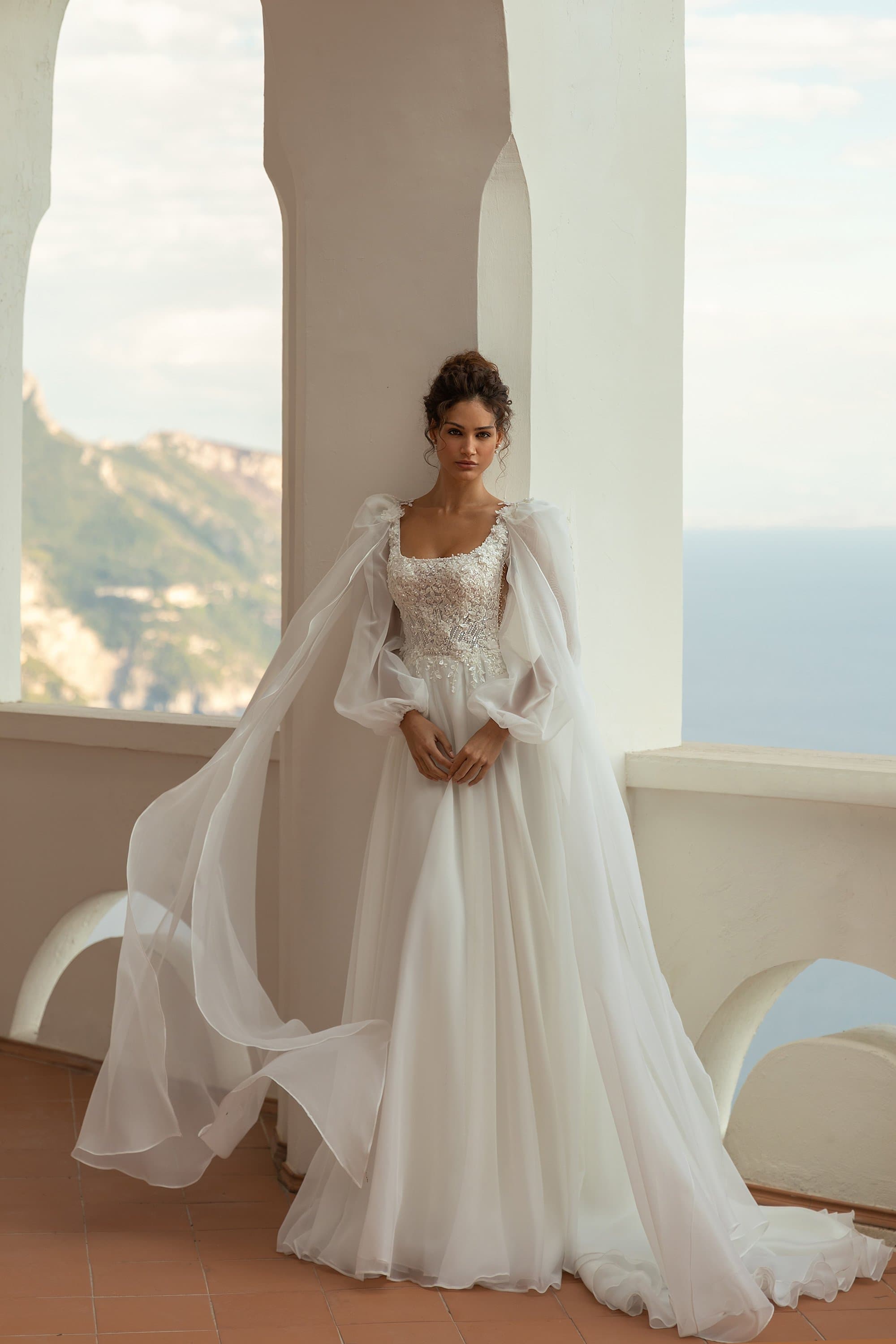 Transformer wedding dress with detachable skirt