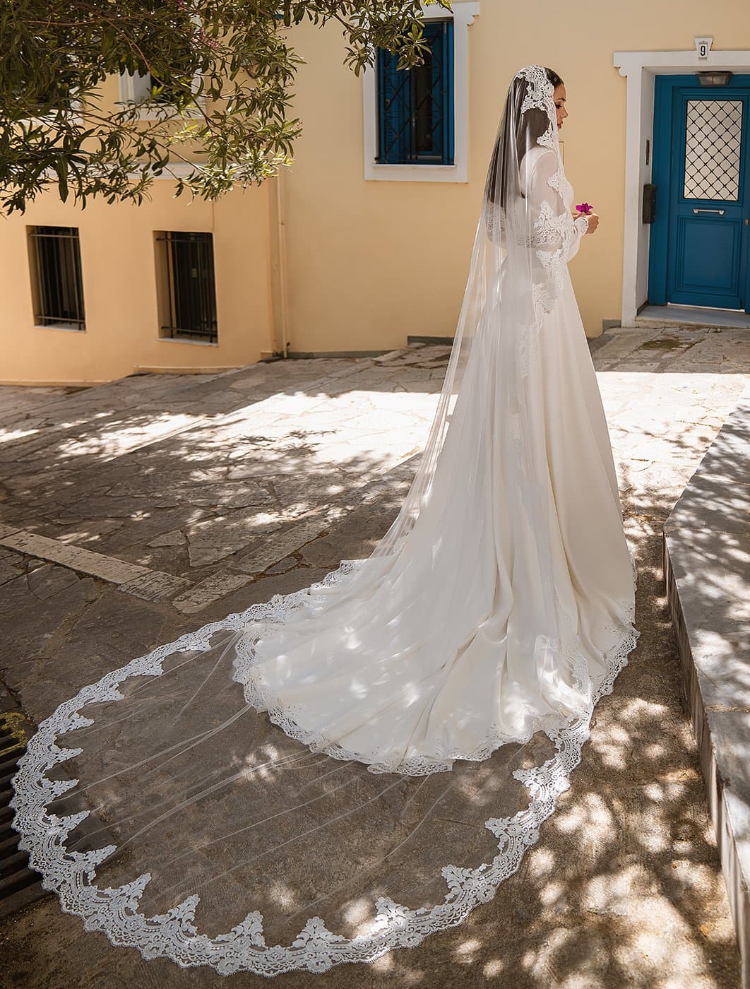 Custom Embroidered Phrase Cathedral Length Veil, Bespoke Lettering White / 1 Line of Text