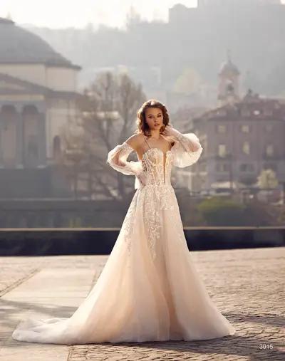 Missing image for Sample wedding dress 3015 size 8 in stock
