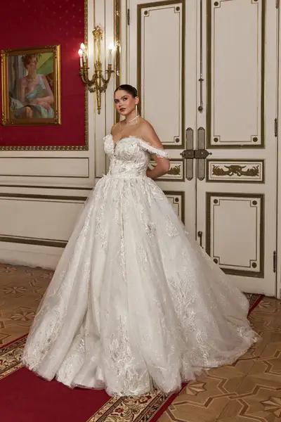 Missing image for Sample Wedding dress Sammina size 20