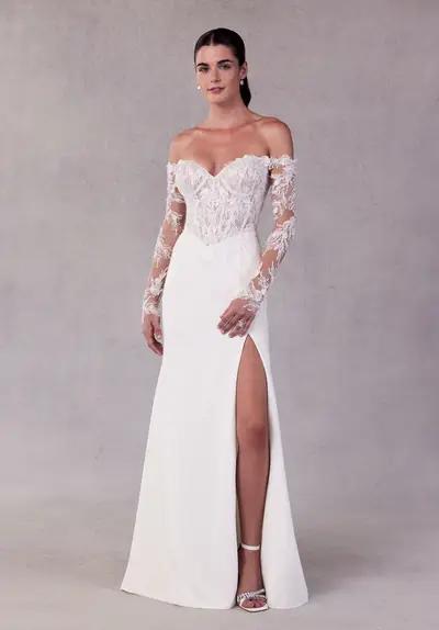 Missing image for Sample wedding dress 2702 Soraya size 10 in stock