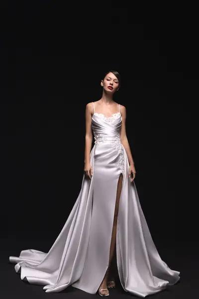 Missing image for Sample Wedding dress with overskirt Carla size 8 in stock