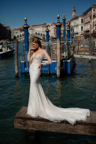 Missing image for Wedding dress Orfeia