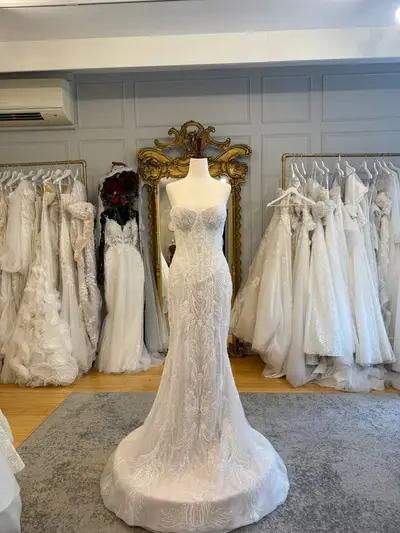 Missing image for Wedding dress Hanorah