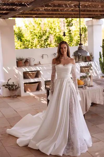 Missing image for Wedding dress 5836